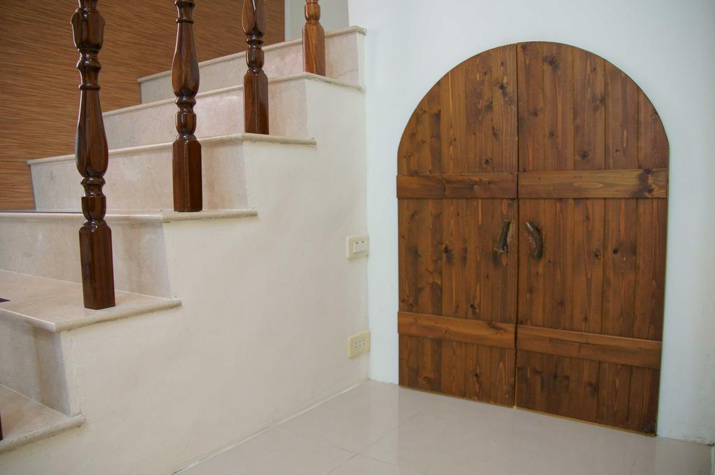 Rose Rider Guesthouse Taitung Екстер'єр фото