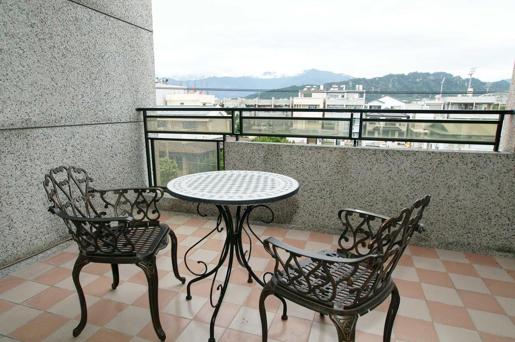 Rose Rider Guesthouse Taitung Екстер'єр фото